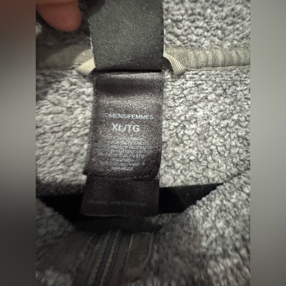 The North Face Gray Fleece Jacket‎ - Picture 3 of 6